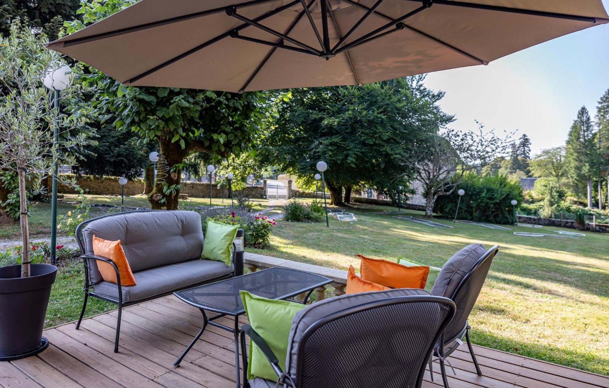 Domaine De La Clauzure Hotell La Roche-Canillac Eksteriør bilde