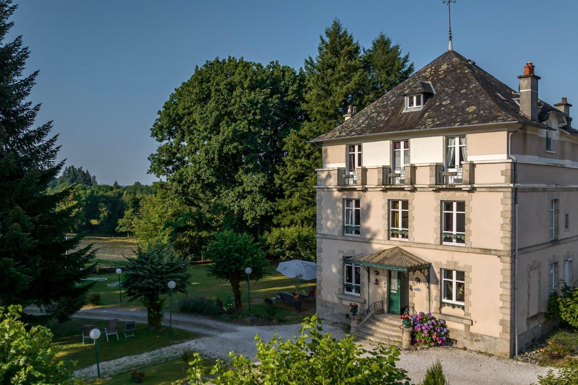 Domaine De La Clauzure Hotell La Roche-Canillac Eksteriør bilde